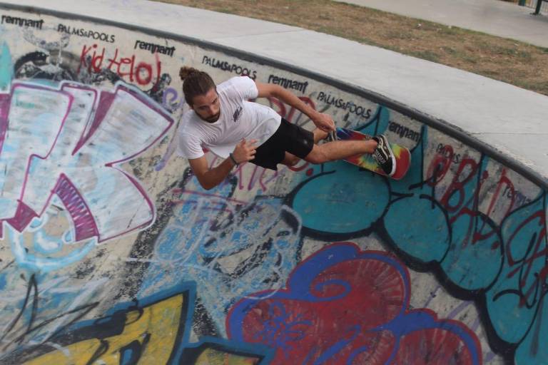 Cientos de patinadores celebran en Mazatlán el Go Skateboarding Day