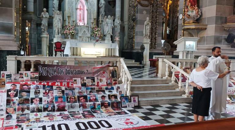 Madres que buscan a sus hijos desaparecidos acudieron a misa en Catedral para pedir su regreso.