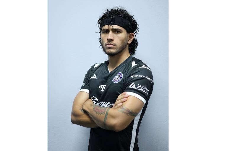 Víctor André Alcaráz se une a Mazatlán FC para el Apertura 2025