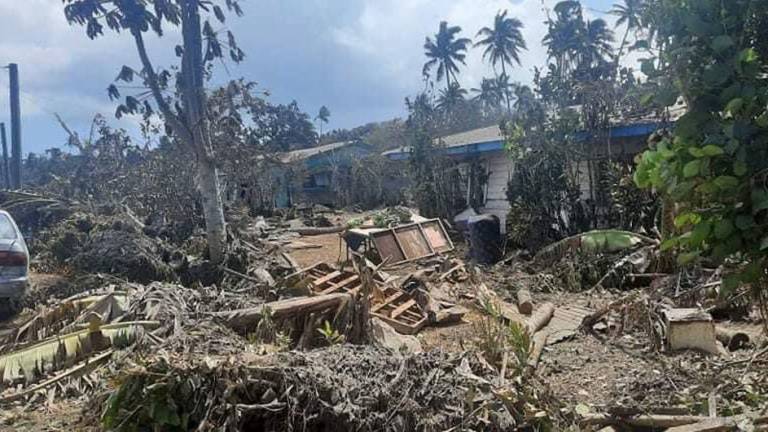 Daños causados en la capital de Tonga, Nuku’alofa, por la erupción del volcán y el posterior tsunami del 15 de enero de 2022.