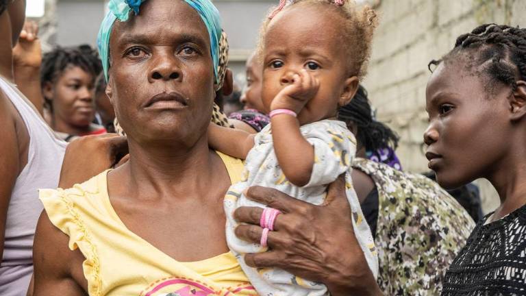 Familias desplazadas por la violencia en Haití. (Archivo)