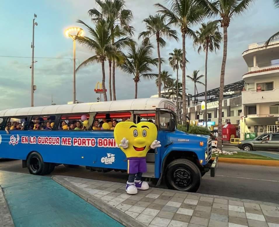 $!Yolín, mascota oficial Teletón presente en el evento.