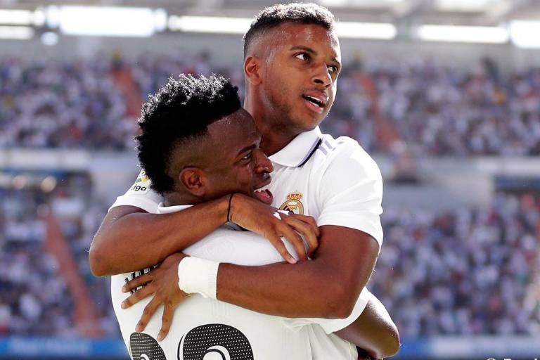 Real Madrid gana en su regreso al Bernabéu al Betis de Guardado