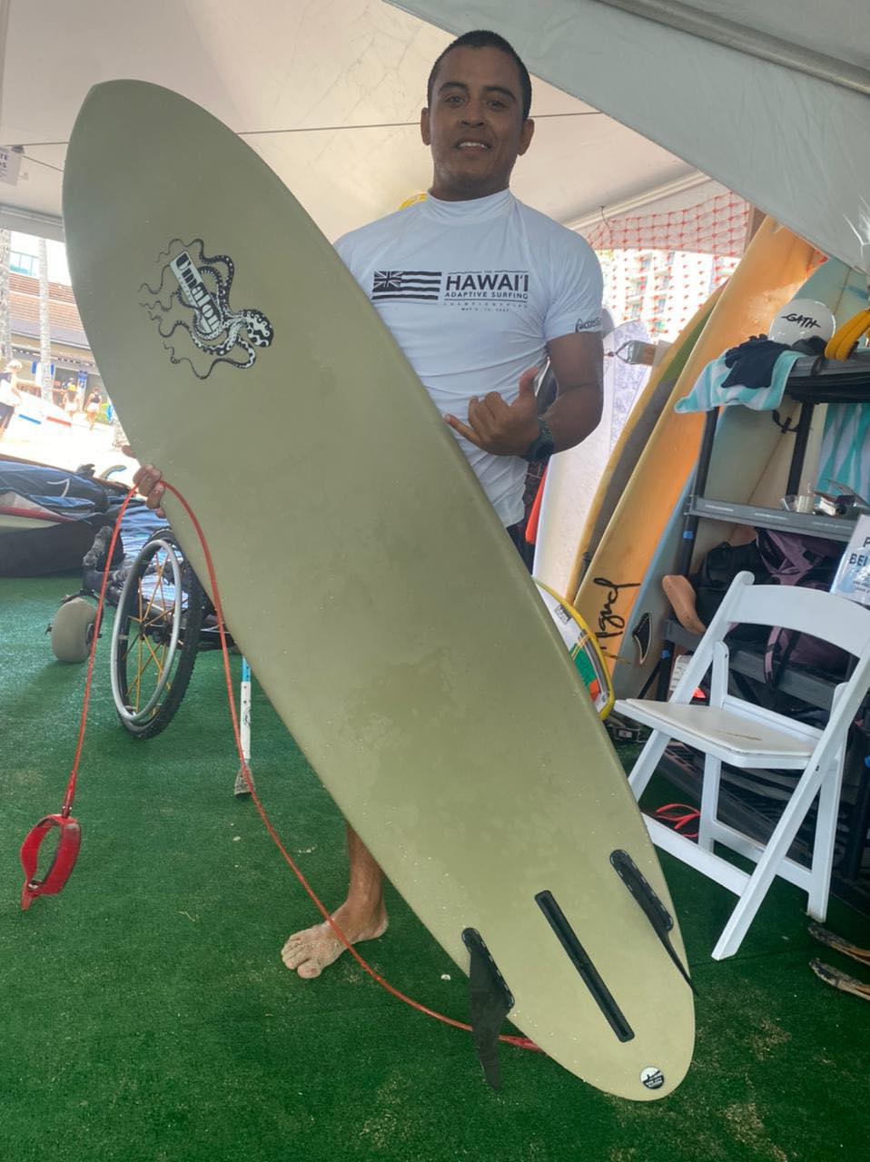 $!Clasifica mazatleco Martín Díaz a final del Hawaii Adaptative Surfing