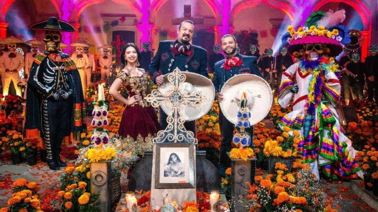 Pepe Aguilar y sus hijos