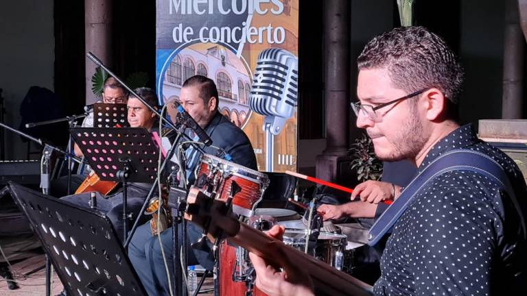 Dedican a Sinaloa el espectáculo musical de Café para dos