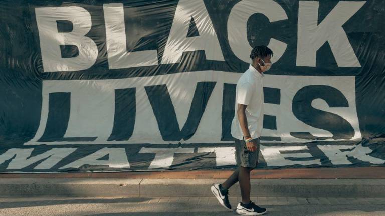 El movimiento social “Black Lives Matter” busca poner fin al racismo en Estados Unidos.
