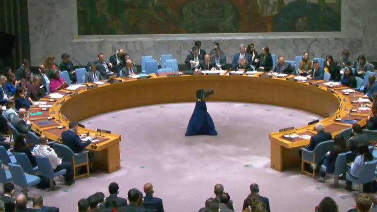 Miembros del Consejo de Seguridad de la ONU en una sesión sobre la situación en Gaza.