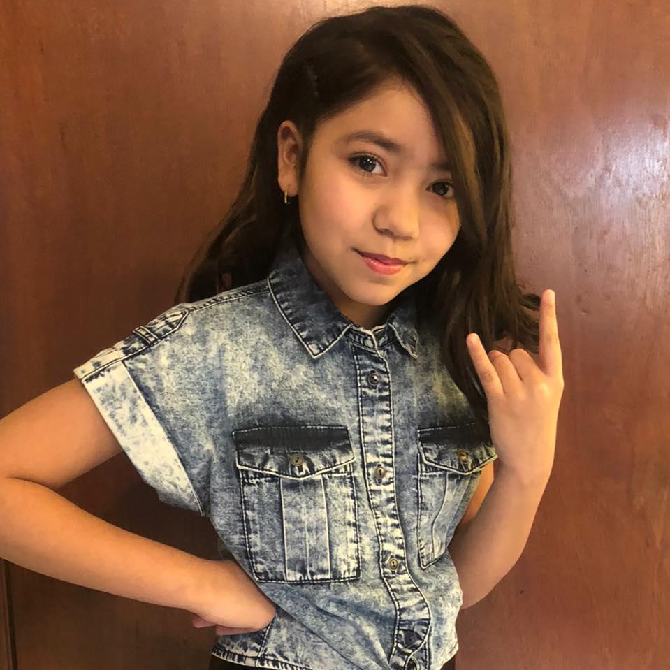 $!DÍA DE LA NIÑEZ: Quiere Samantha López triunfar en la música