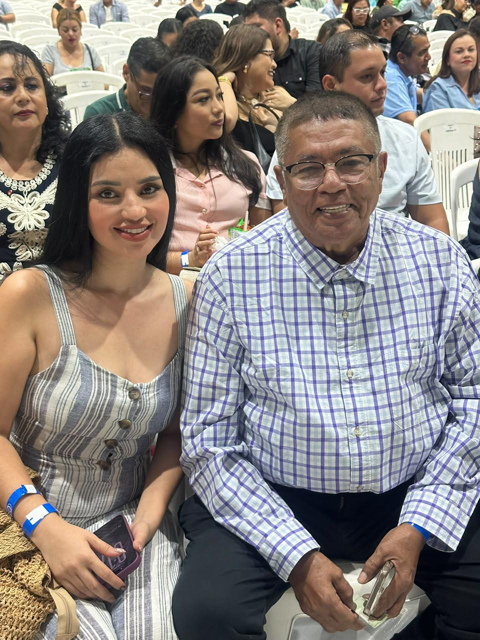 $!Mazatlán se llena de risas con la presentación de Los Incorregibles
