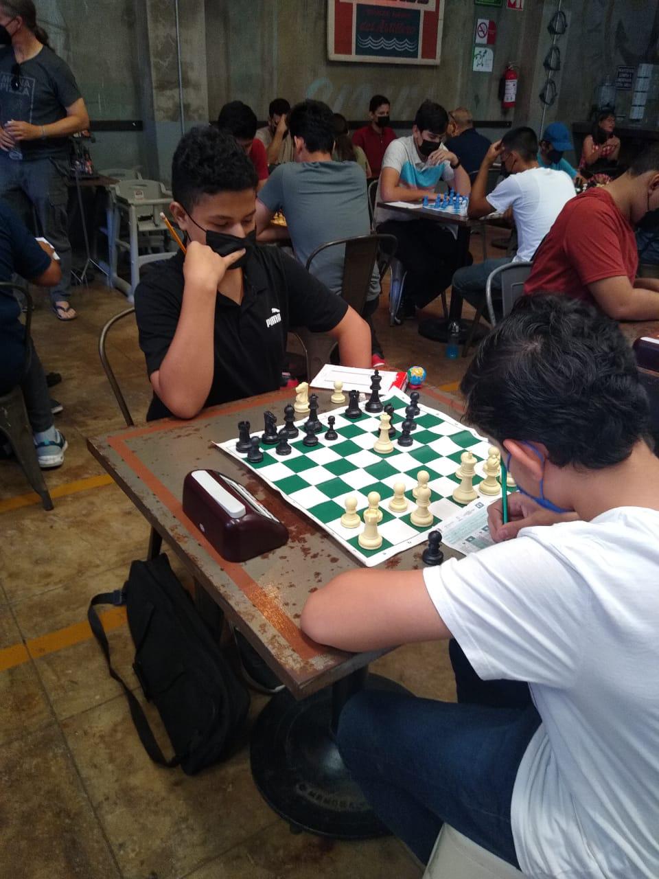 $!Aventajan Jara, Rodríguez y Hernández en Abierto de Ajedrez La Mona