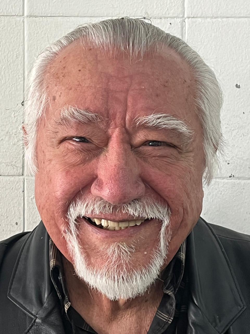 $!En Lingüística y Literatura se distingue al escritor José Agustín Monsreal Interián, por su devoto y minucioso cultivo de la lengua y la narrativa en México a lo largo de más de 50 años.