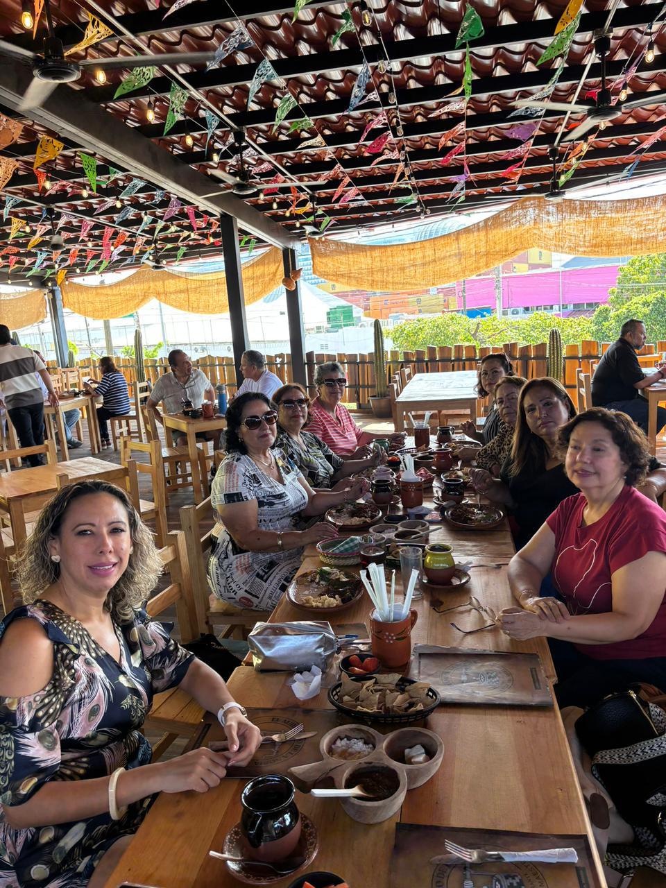$!Con entusiasmo y solidaridad, asistentes participaron en el desayuno con causa a beneficio del CMA.