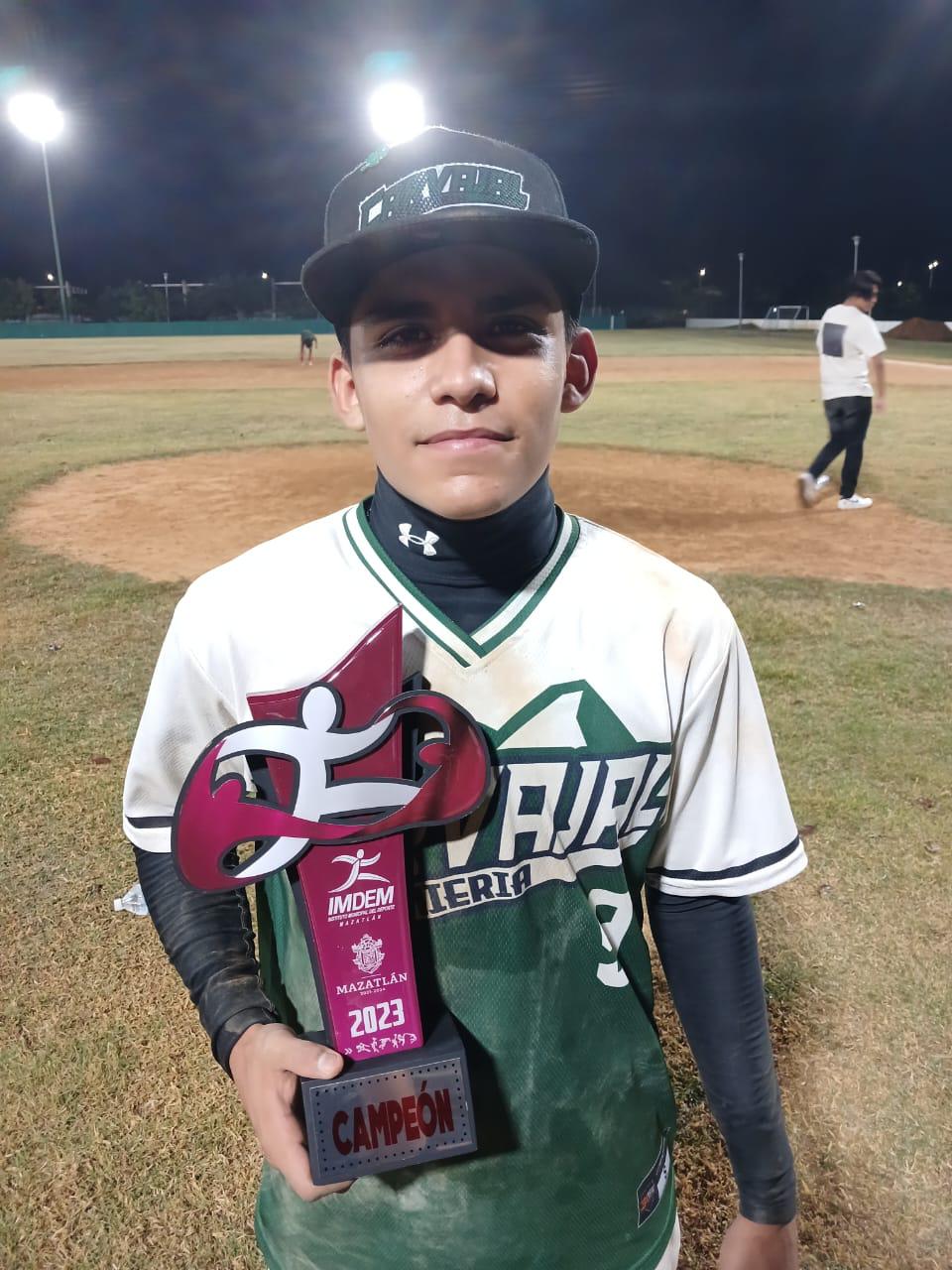 $!Ingeniería Carvajal es el rey de la Liga de Beisbol Nuevos Valores