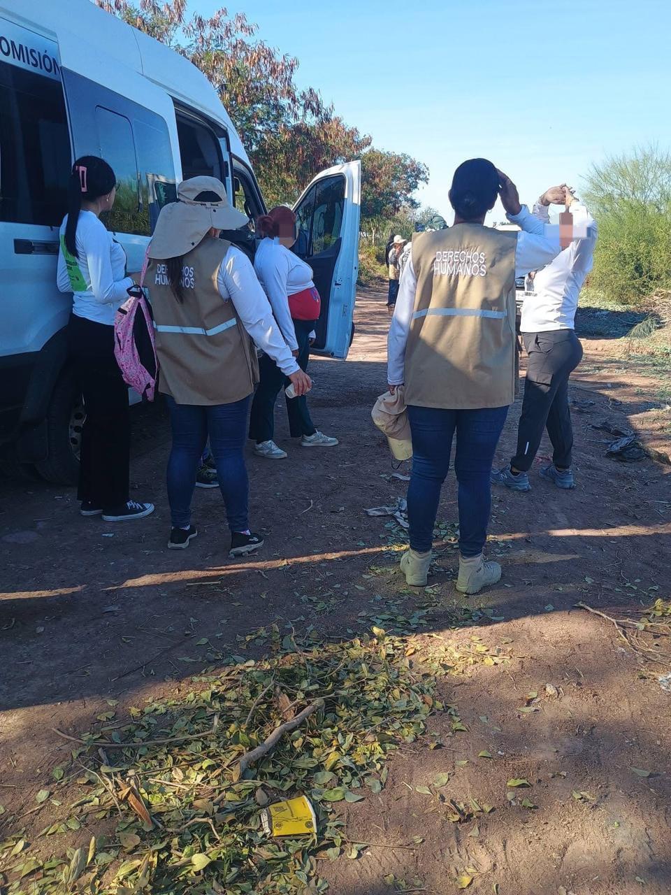 $!Suman 5 cuerpos localizados en fosas clandestinas en el dren Burrión, en Guasave