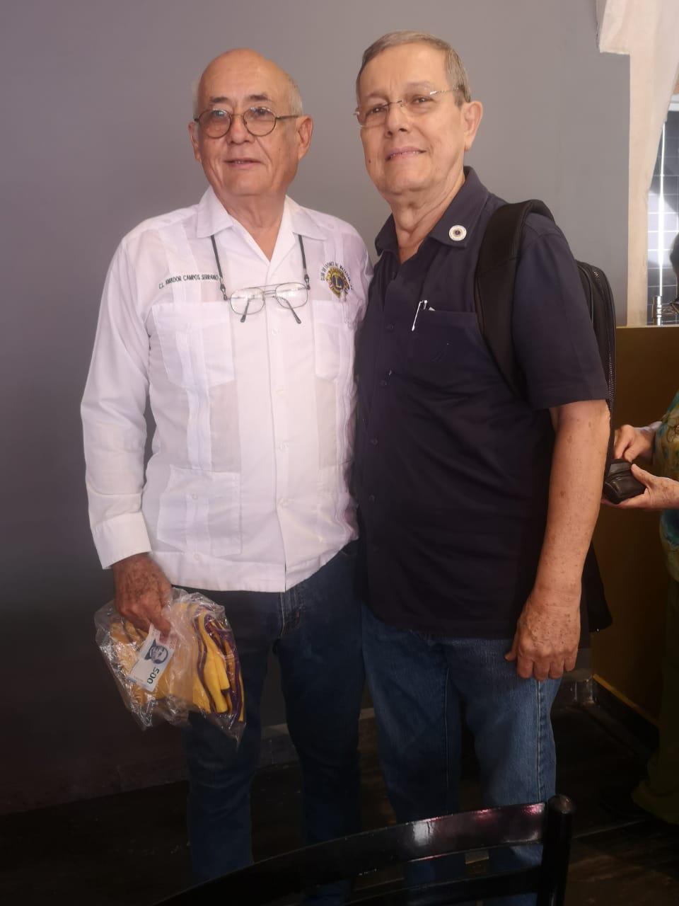 $!El Padre Amador Campos y Abelardo Mendívil.