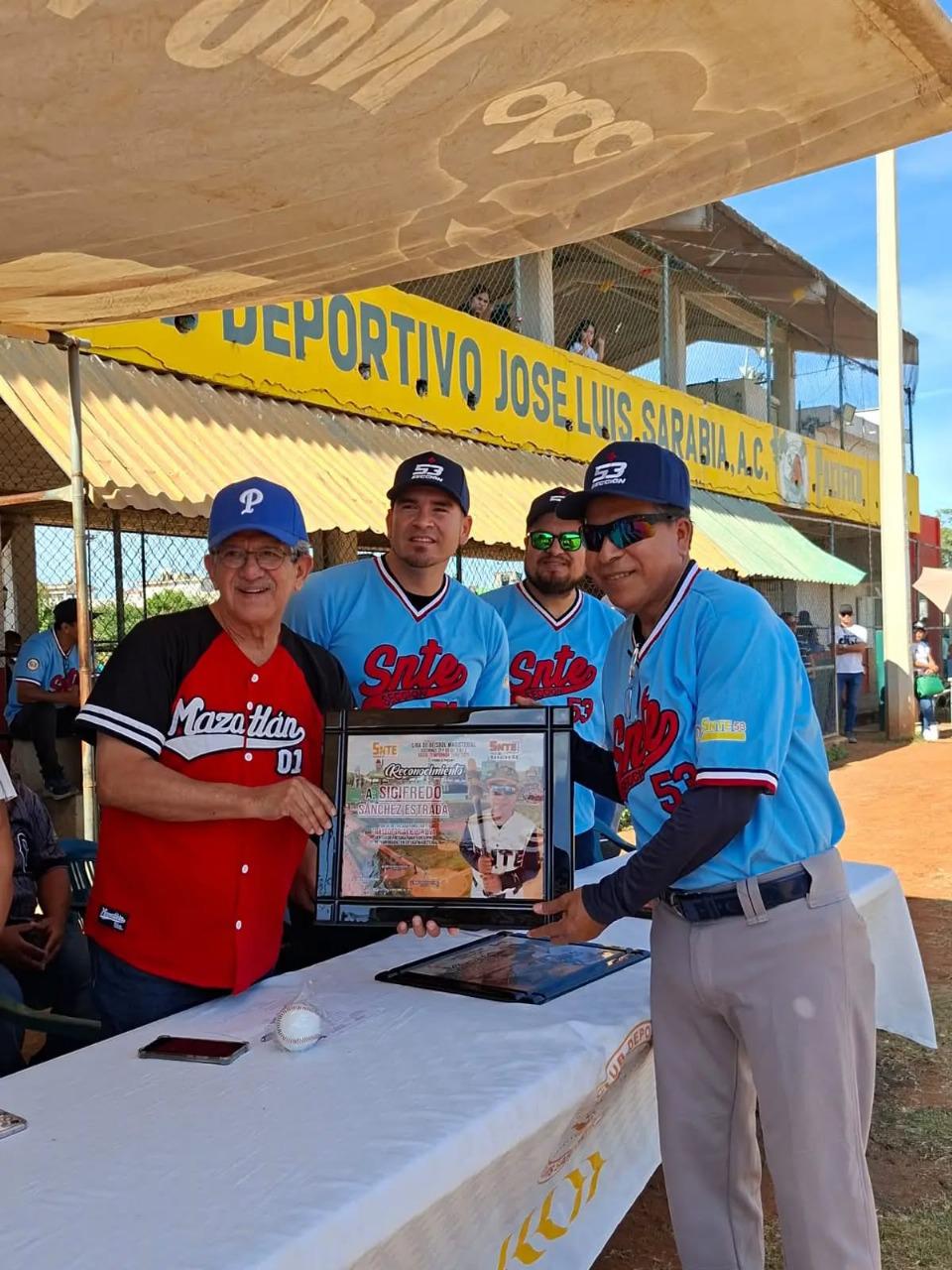 $!Inauguran temporada de Liga Magisterial 2025-2026 en Mazatlán