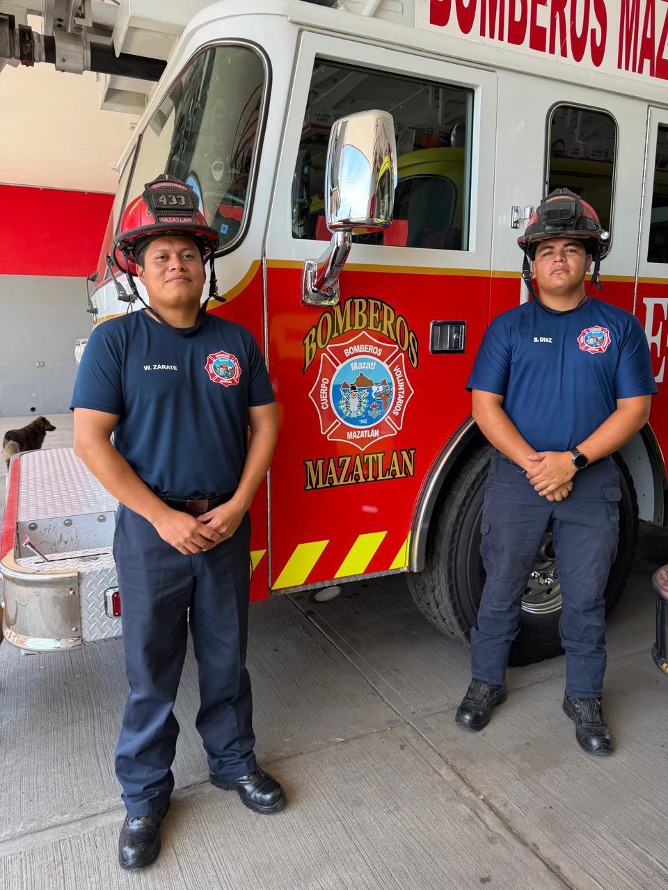 $!Entre fuego, sacrificios y compañerismo: la vida detrás del uniforme de Bomberos Mazatlán