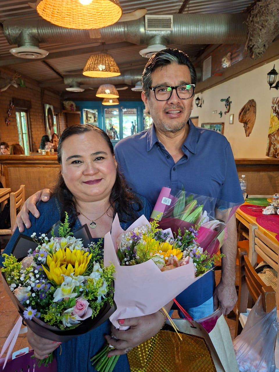 $!Rodolfo Castaños acompañó a su amiga Noelia en su festejo.