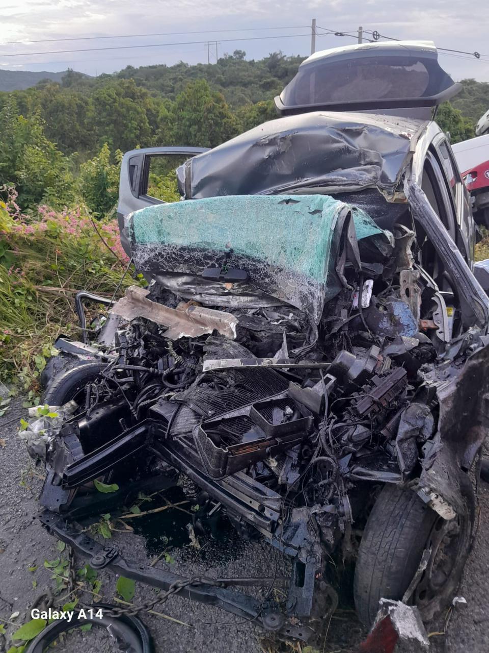 $!Muere conductor tras chocar con un tráiler en Rosario