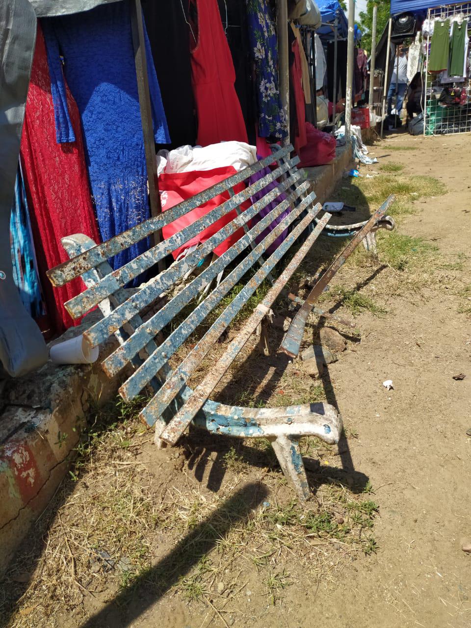 $!Piden remodelación de la plazuela Flores Magón en Mazatlán por desperfectos