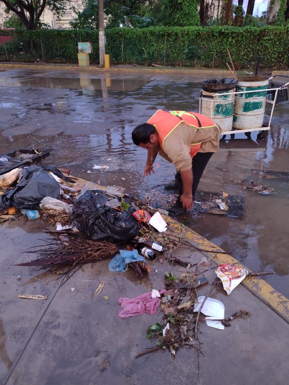 $!Retiran 18 toneladas de basura Mazatlán tras lluvias de las últimas horas