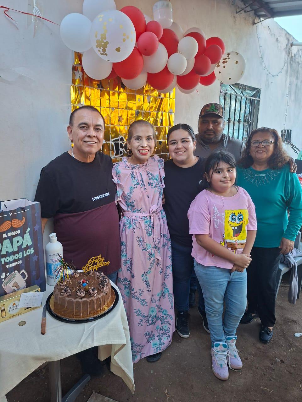 $!Biviano López, Paula Chagoya, Leticia Elizalde, Ericka Yesenia López, Fernando Chagoya y Reyna Ortega.