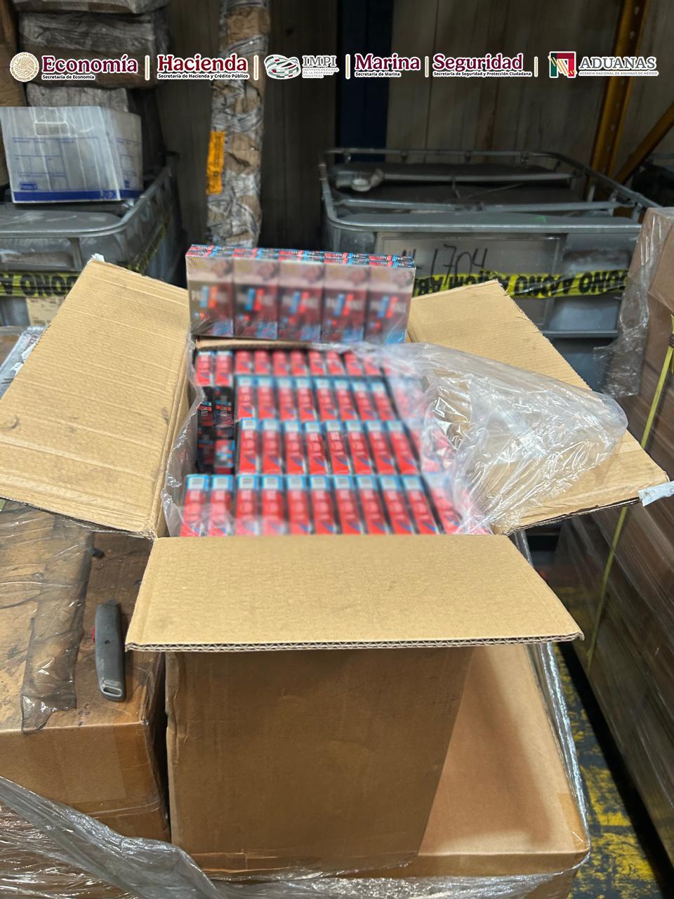 $!Aseguran más de 865 mil cajetillas de cigarros en el Aeropuerto Internacional de la Ciudad de México
