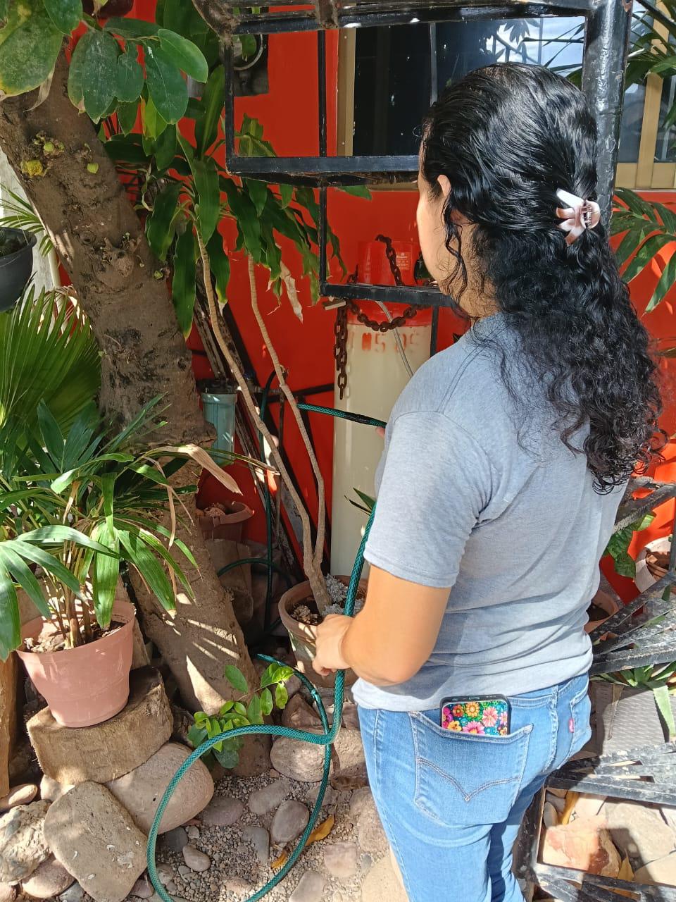 $!Persisten problemas de presión de agua en el Cerro del Vigía, en Mazatlán