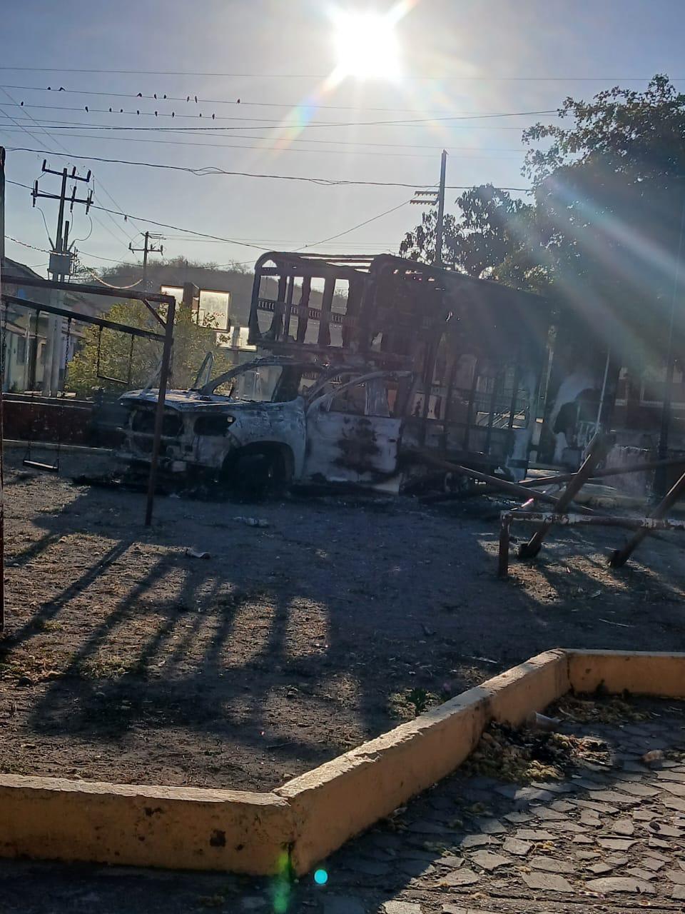 $!Familiares reportan desaparición de conductor tras encontrar unidad siniestrada en Matatán, en Rosario