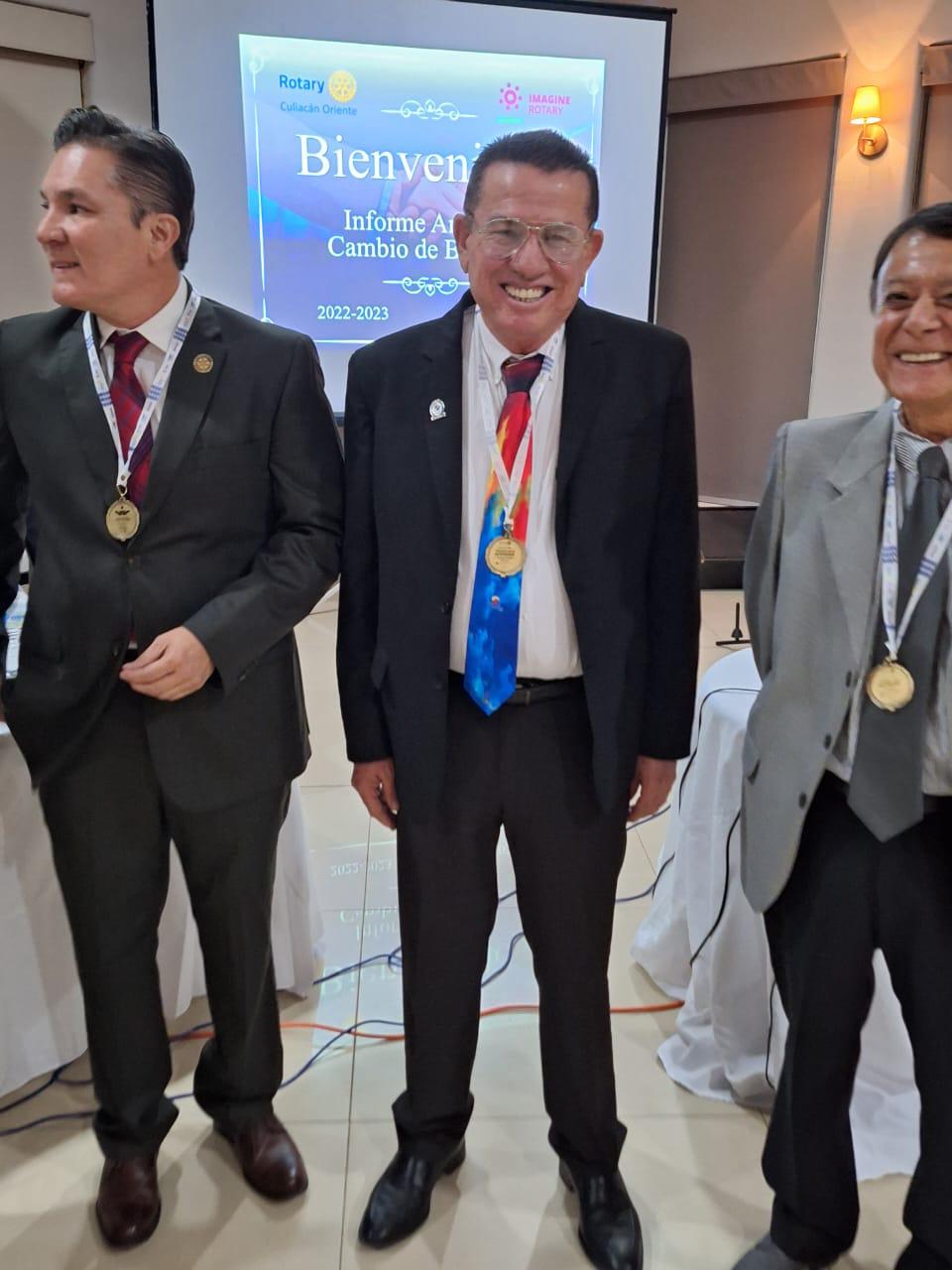 $!Reconocimiento a Socios con 15 años de Rotarios; Arturo Sánchez Sáinz, Baltazar Castro Blanco y Carlos M. Butchart Ramos.