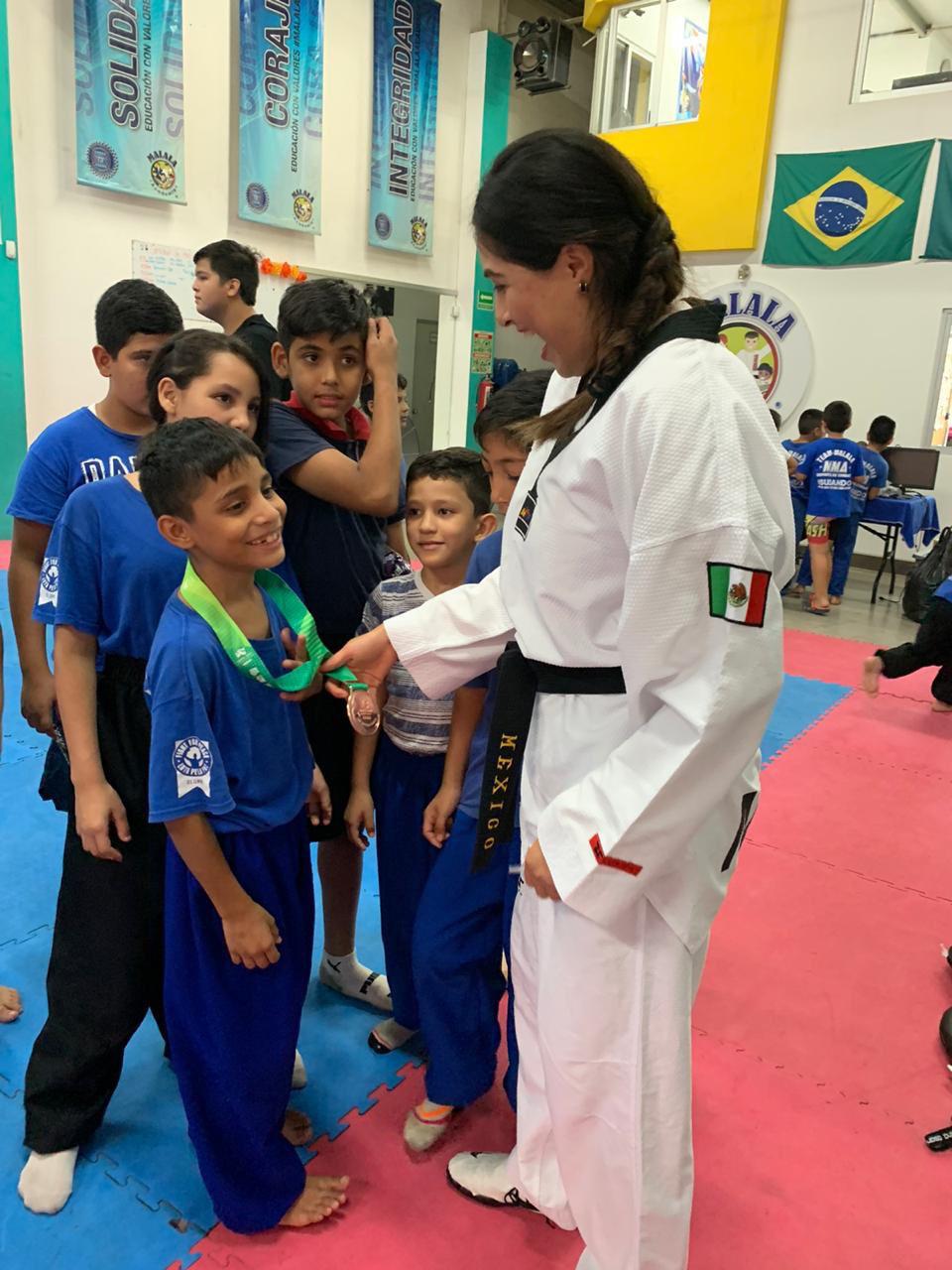 $!Olímpica Itzel Manjarrez encabezará nueva escuela de taekwondo de la UAS