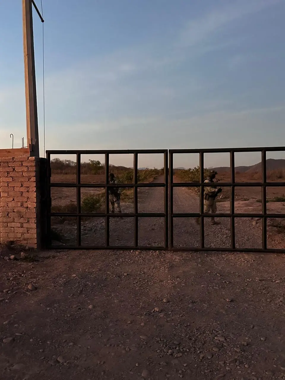 $!Buscan familiares a 5 presuntos detenidos en Rosario