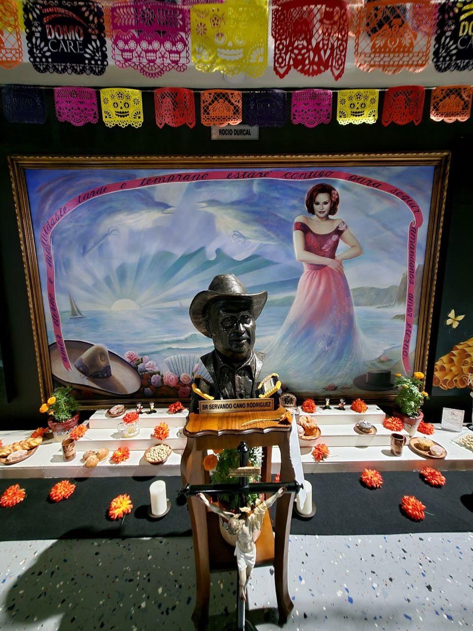 $!Con diversas ofrendas los artistas recuerdan el Día de Muertos