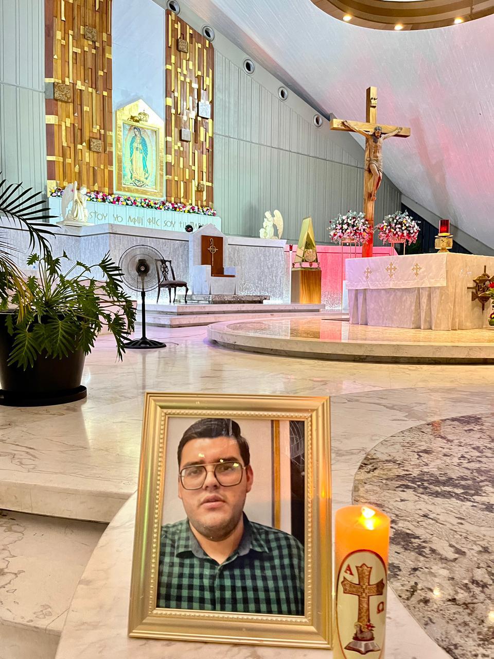 $!Víctor Manuel fue llevado por la fuerza; hace un año no se sabe de él