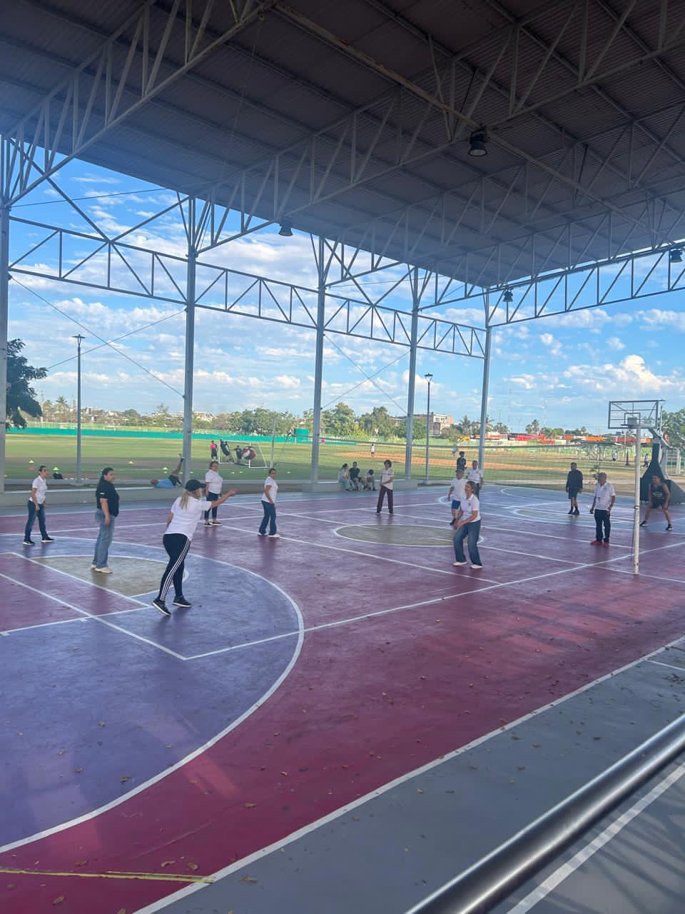 $!Celebra SITEM a docentes del sur de Sinaloa con actividades deportivas y culturales