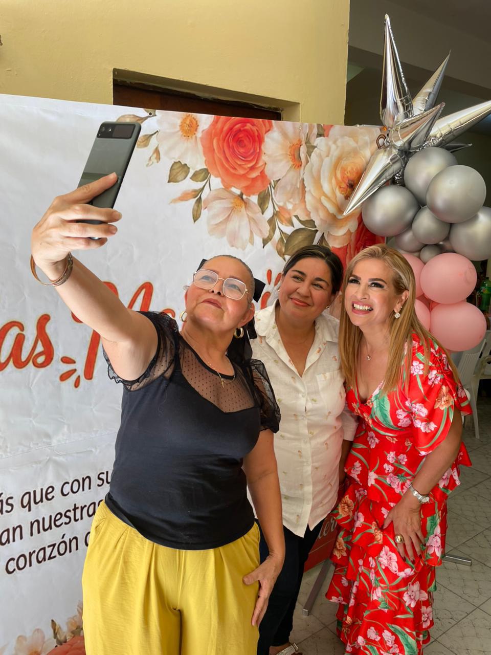 $!Celebra My-Lai Quintero a más de 180 madres de Mazatlán y comunidades