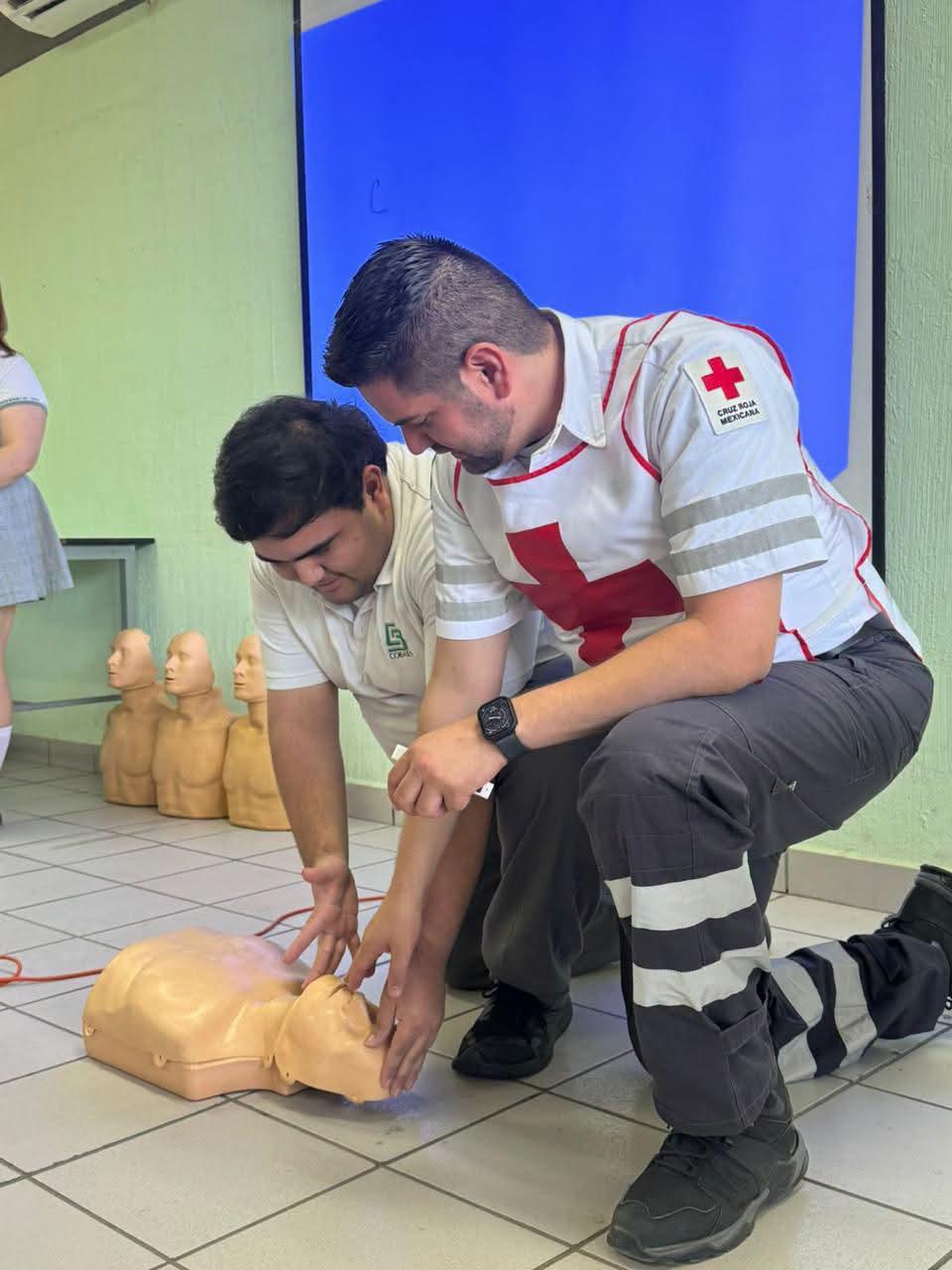 $!Alista Cruz Roja Mazatlán próxima capacitación de paramédicos y cursos RCP para el verano