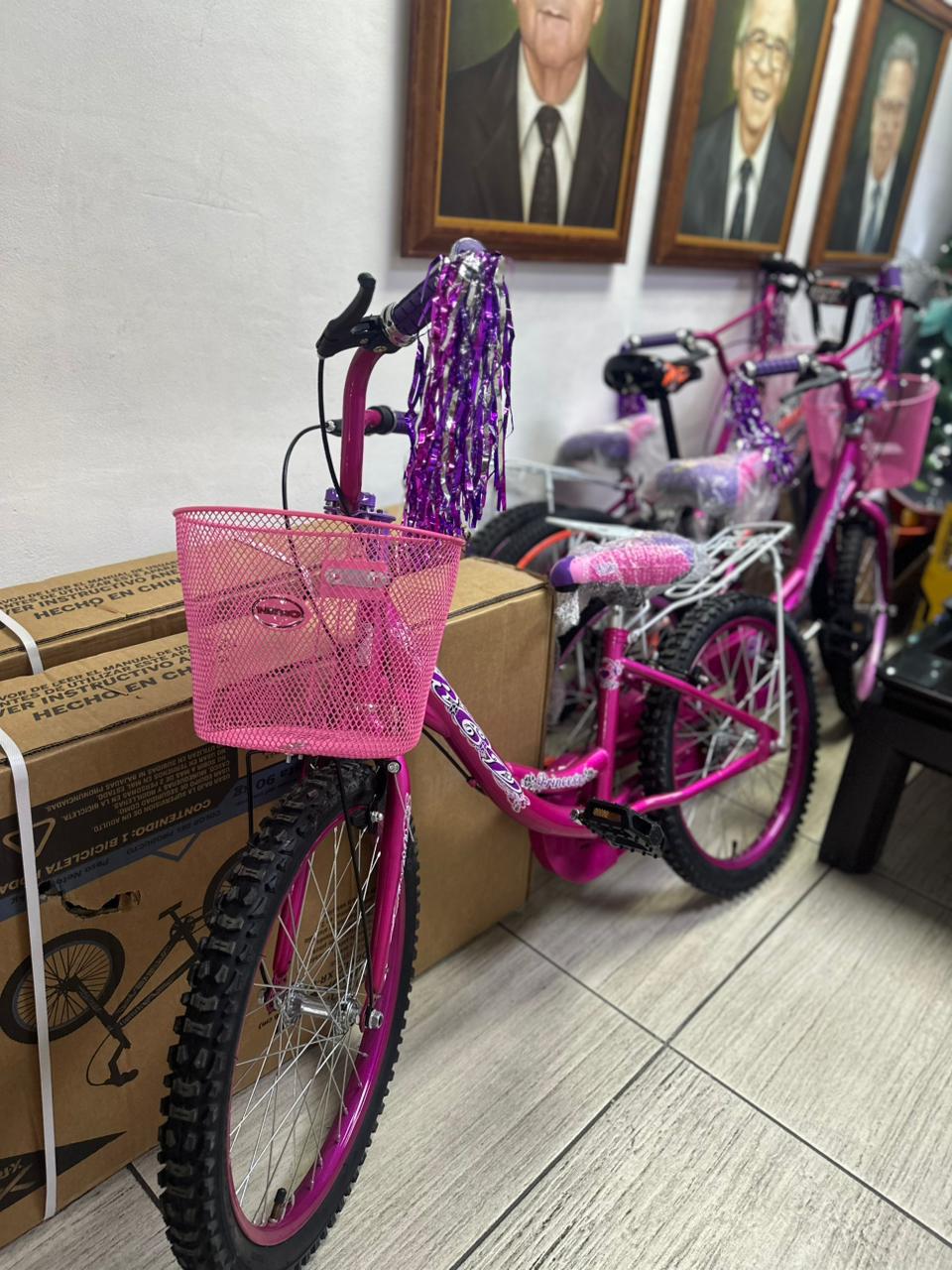 $!Se suman más personas a campaña Sé un Rey Mago, de Noroeste; regala lectora 6 bicicletas más