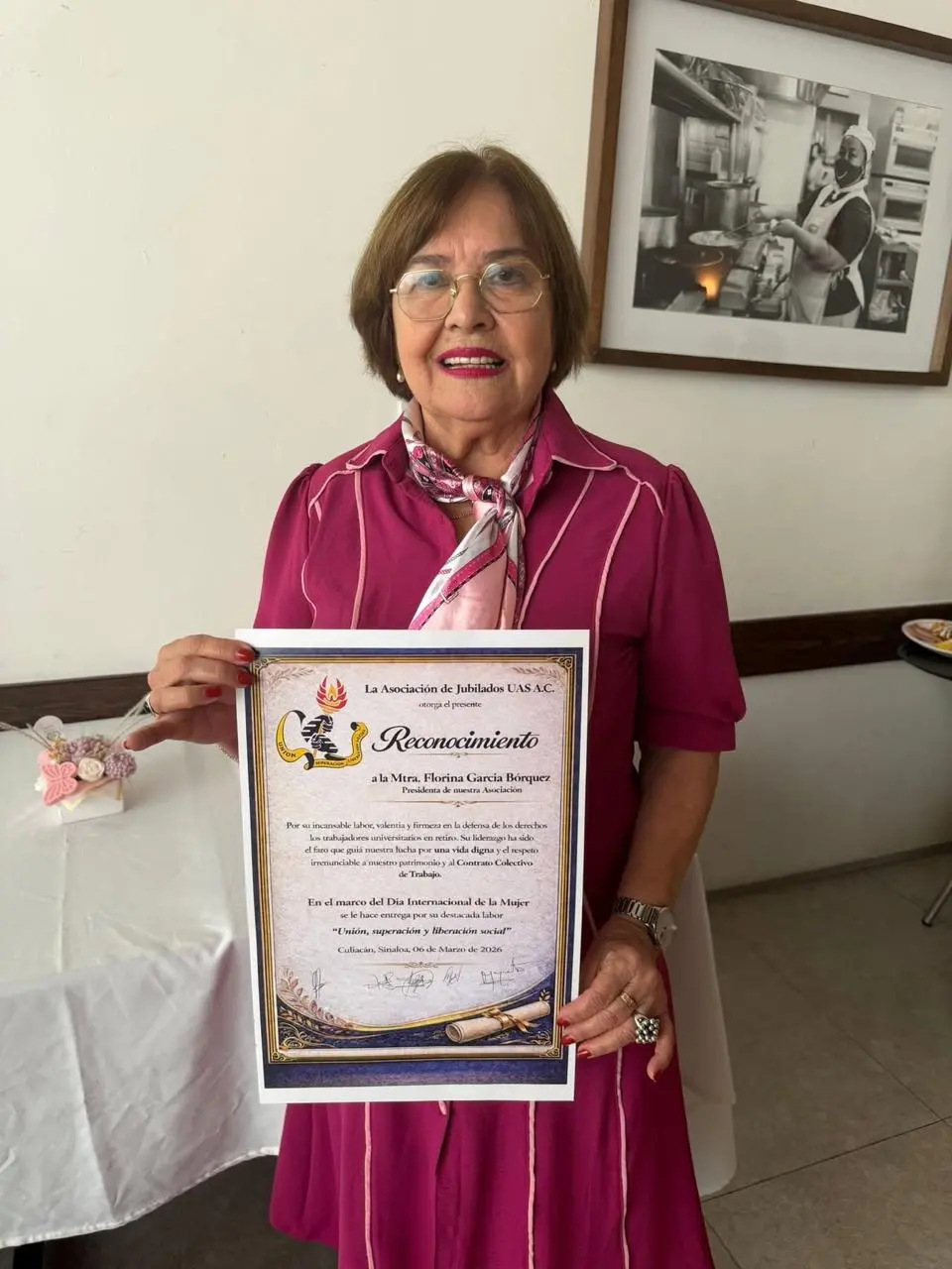 $!Florina García Bórquez, Presidenta de la Asociación recibió un reconocimiento a su trayectoria.