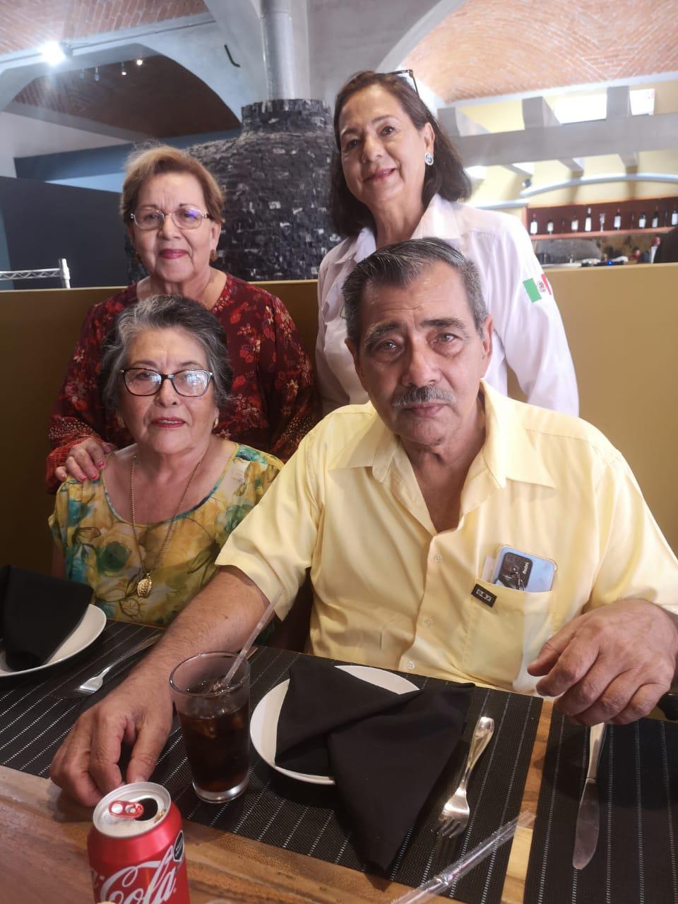 $!Silvia Arriaga, María Teresa Munguía, Rosa María Wulin y Juan Ramón Wulin.