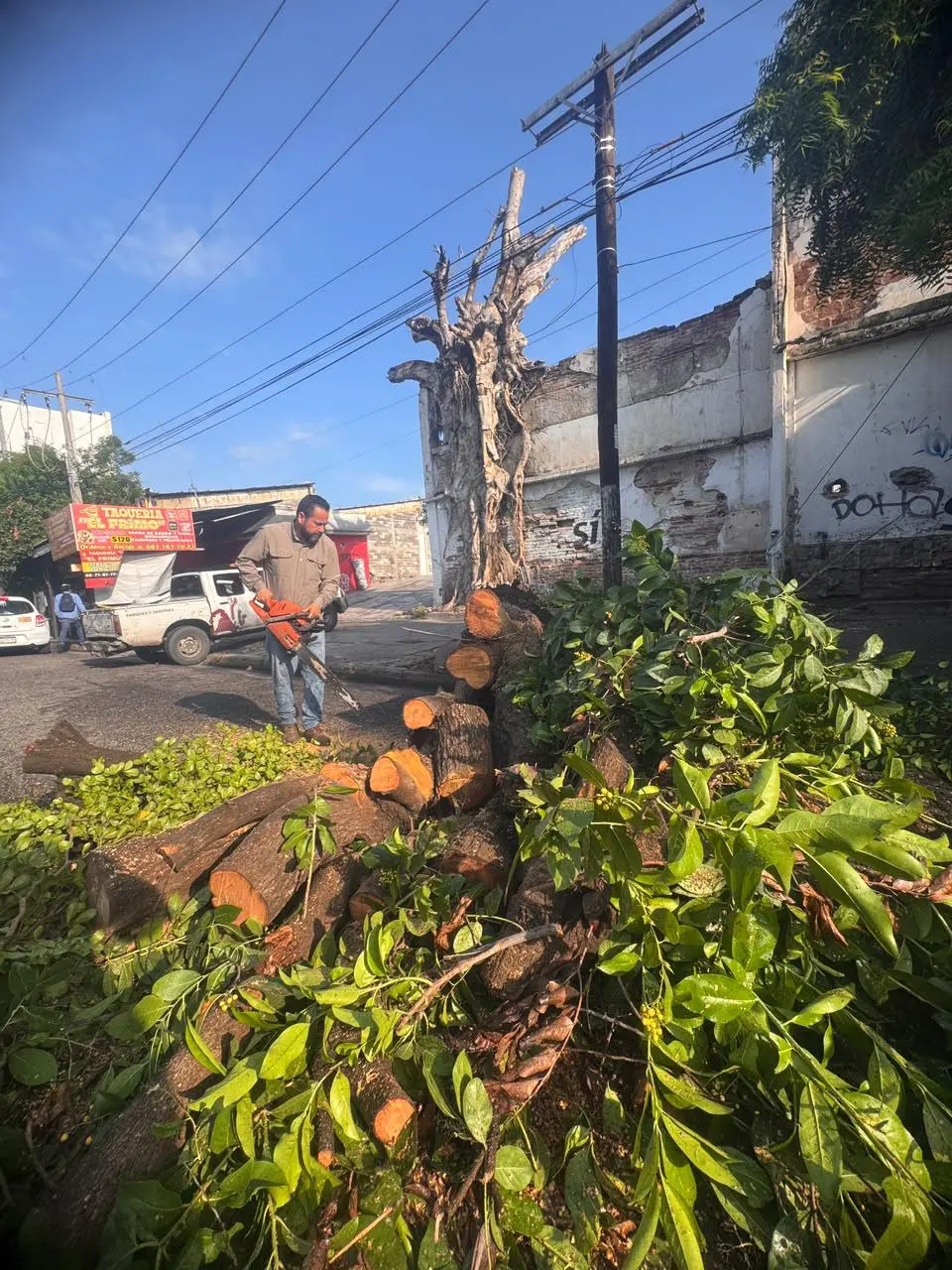 $!Retiran más de 1.4 toneladas de basura de rejillas tras lluvias en Culiacán