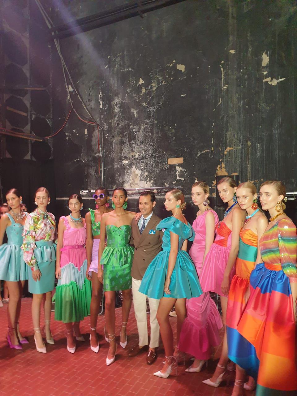 $!Destaca Andrés Romo el color mexicano en la Semana de la Moda en Roma