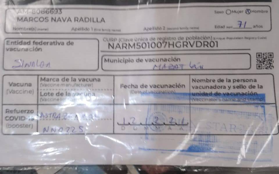Se aprovecha Tránsito de los adultos mayores; mientras son vacunados en Mazatlán, los multa por estacionarse mal