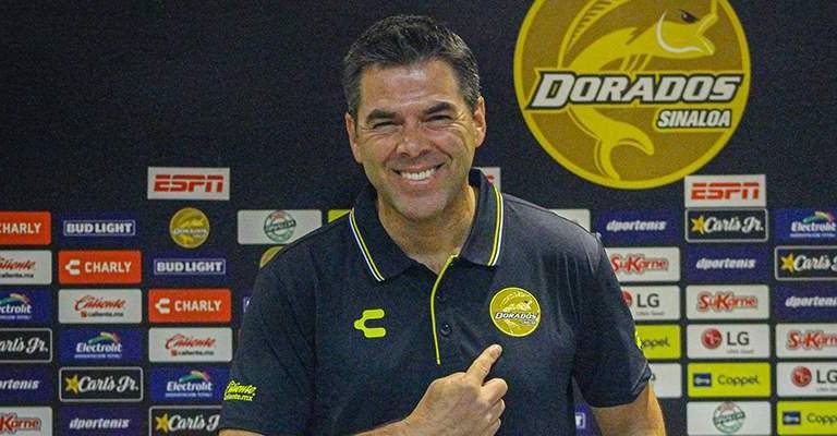 Rafael García renueva con Dorados dos años más.
