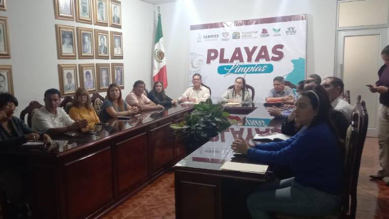 El Comité de Playas Limpias con el objetivo de salvaguardar la salud de quienes acuden a la playa.