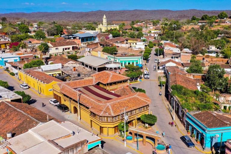Capacitan como cronistas a más de 150 habitantes de Pueblos Señoriales de Sinaloa