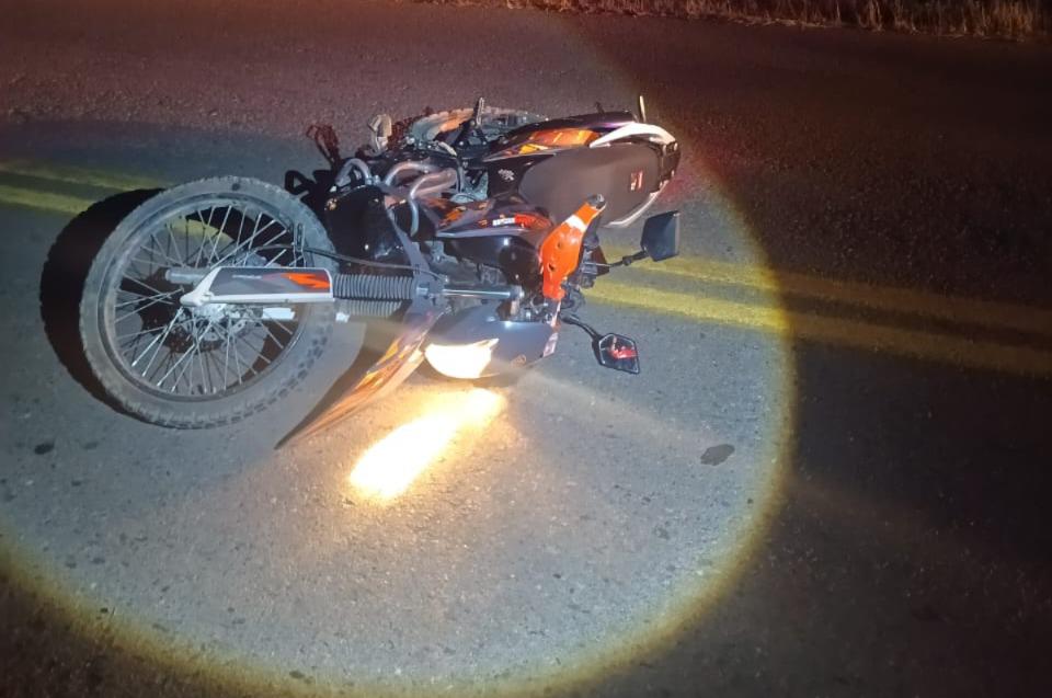 $!Accidente deja motociclista muerto y un herido en la carretera estatal a Matatán