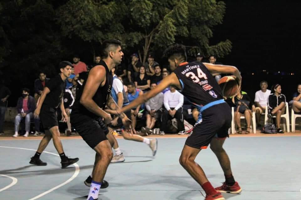 $!Miguel e Irving Martínez, mazatlecos de altura en el mejor baloncesto de México