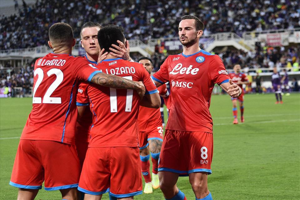 $!Con gol del Chucky Lozano, Napoli vence 2-1 a Fiorentina y sigue con paso perfecto